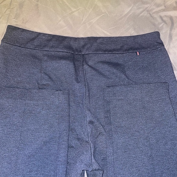 Tommy Hilfiger Pull-On with Side Zipper - Picture 4 of 9